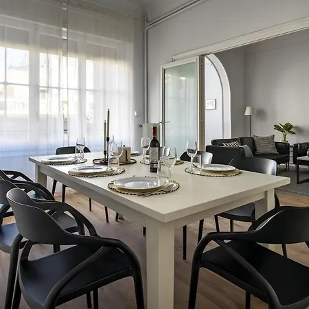 Habitat Bailen Apartment *