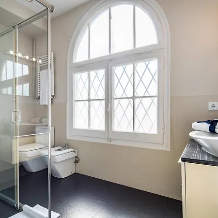 Habitat Bailen Apartment