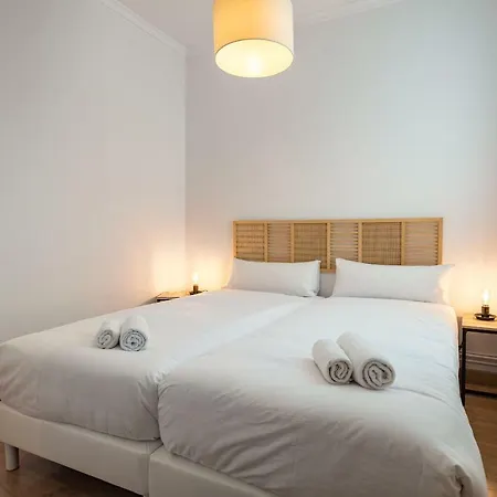 Habitat Bailen Apartment *