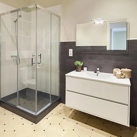 Apartament Habitat Bailen *