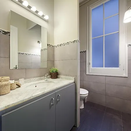 Habitat Bailen Apartment